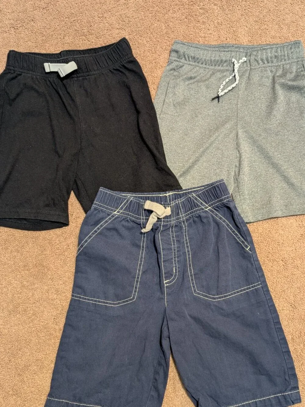 Lot 3 Boys T-shirts and 3 Shorts 5T Hot Wheels Marvel Captain America - Picture 4 of 10